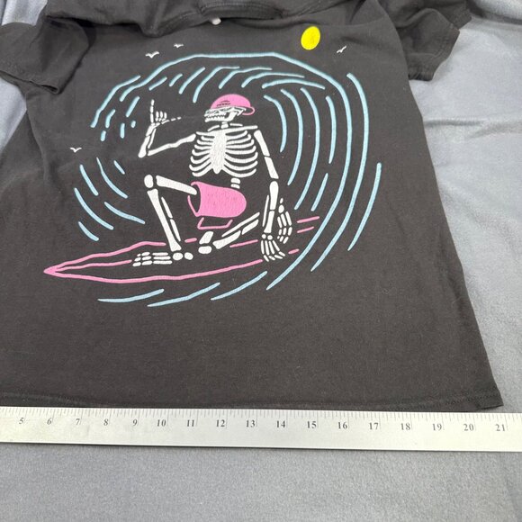 Vintage Delta Pro Weight Mens Size Large Tee Shirt Skeleton Surfer Graphic Black - Picture 11 of 13